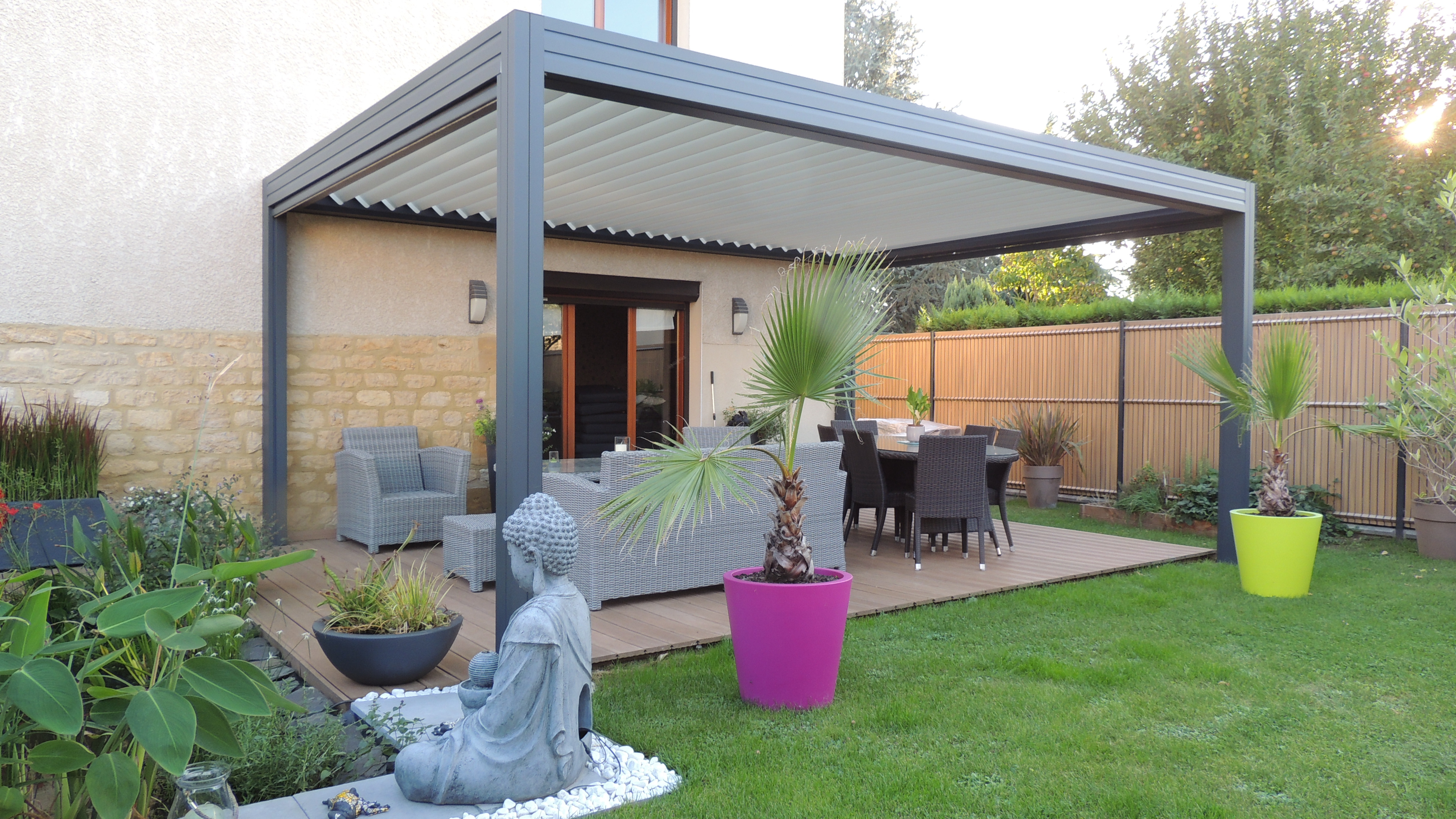 Pergola aluminium bioclimatique à lames orientables Vermont V3