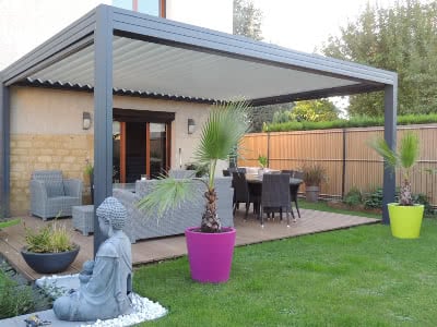 Pergola aluminium Coublanc bioclimatique V3 Lames orientables